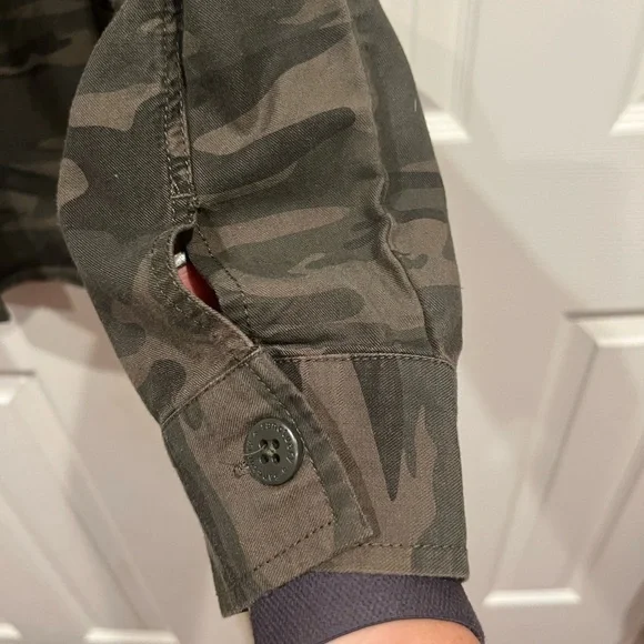 NWOT-Sanctuary Camouflage denim jacket - Picture 5 of 6